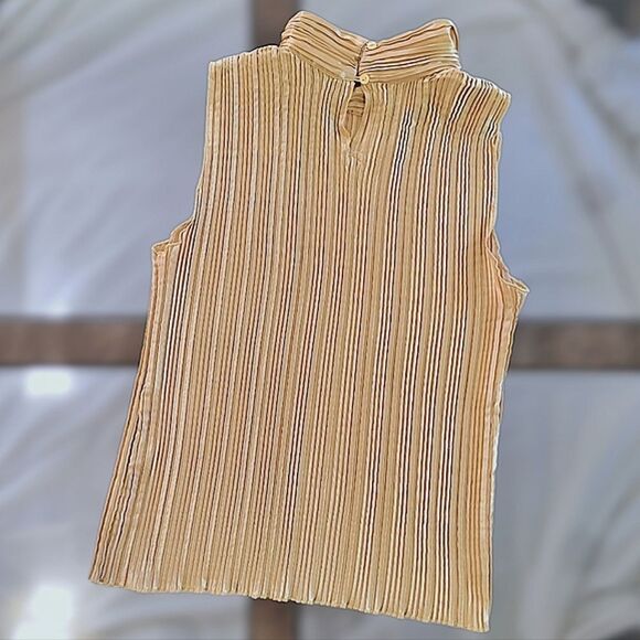 NICOLA pleated gold sleeveless turtleneck blouse - Picture 4 of 8